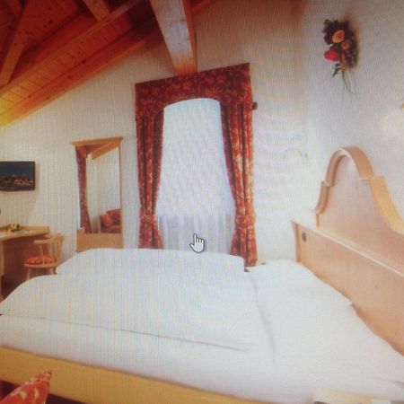 Hotel Pordoi - Fam Furgler アラッバ エクステリア 写真
