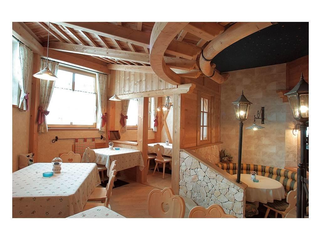 Hotel Pordoi - Fam Furgler アラッバ エクステリア 写真