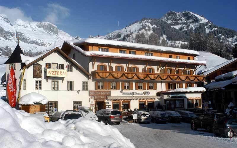Hotel Pordoi - Fam Furgler アラッバ エクステリア 写真